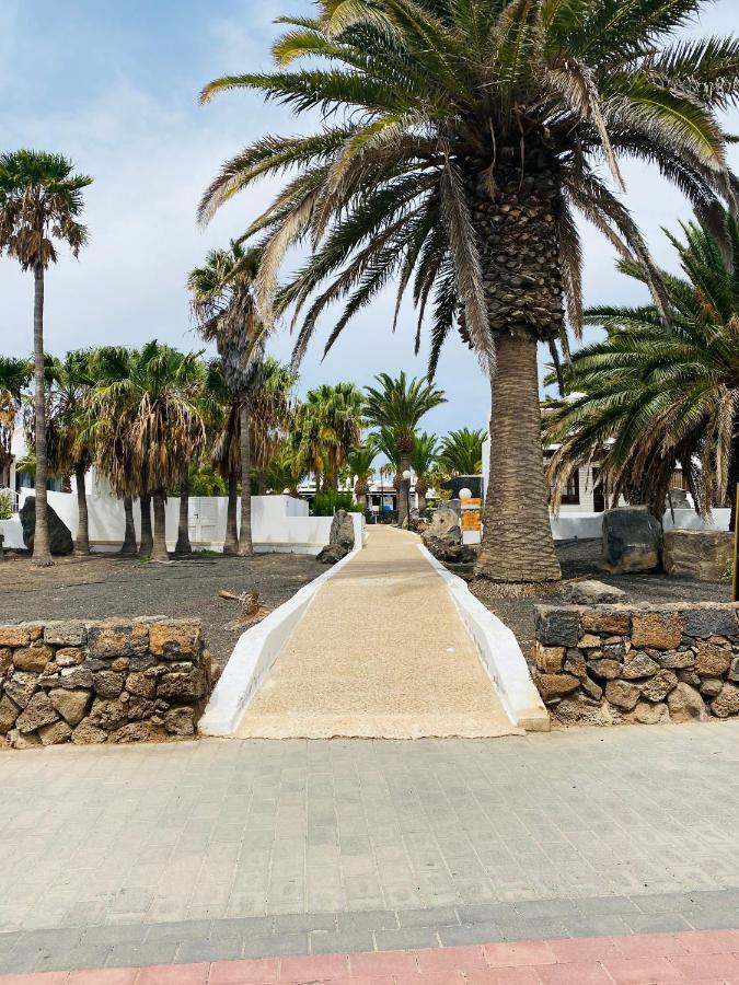 Lc Bastian Marina Bungalow Costa Teguise Exterior photo